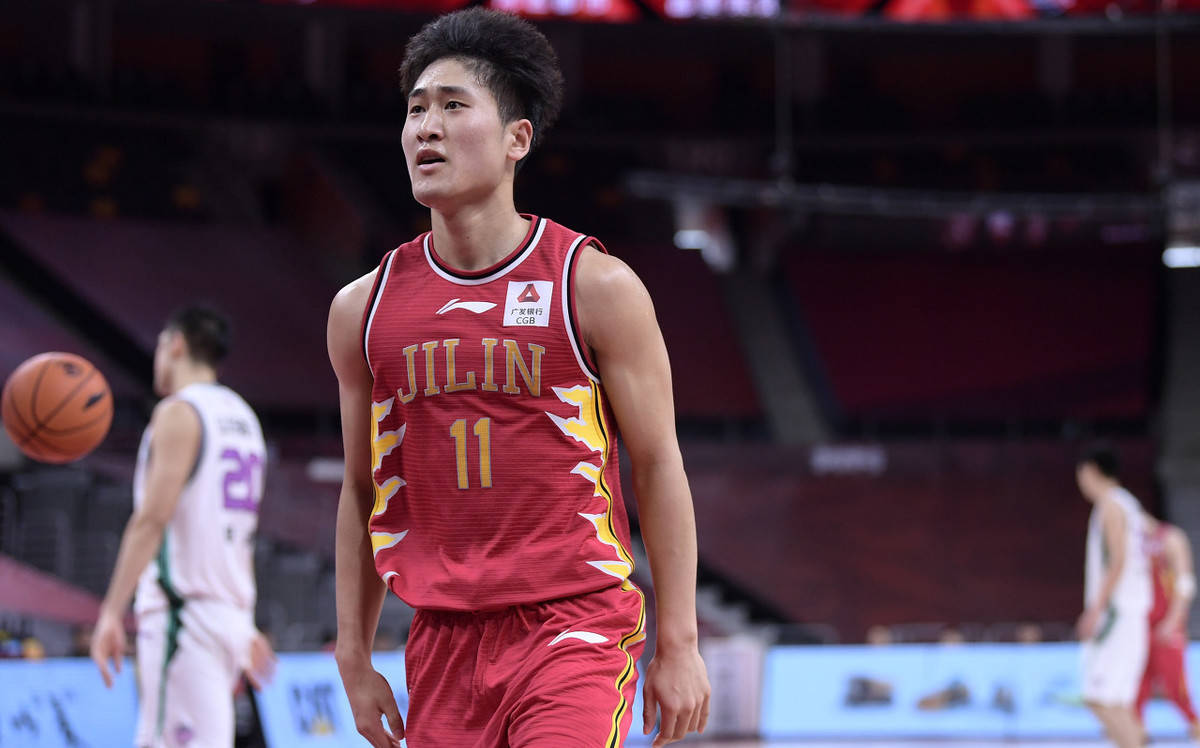 九游娱乐-法国杯倒计时；新疆广汇赛前远射贴柱；细节引发关注；震撼外界；阵容厚度经受考验(法国杯比赛中惊人的勺子点球引发门将愤怒)